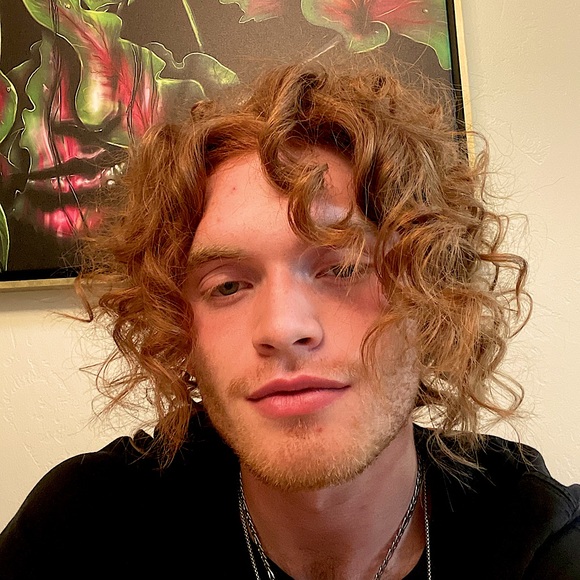 Meet your Posher, Brayden - Picture 2 of 2